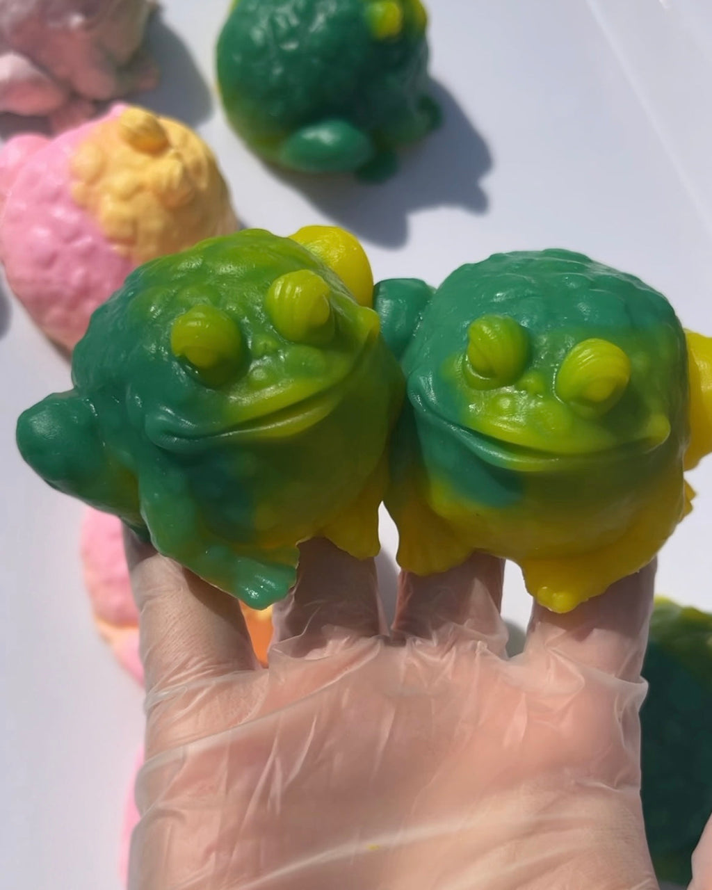 2pcs Toads Squishy Stress Relief Decompression Toy